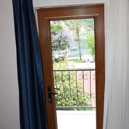 ホテル La Sorella ダルヤン